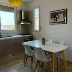 Apartman Cityscape 4- Gem *
