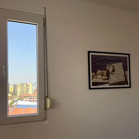 Apartment Cityscape 4- Gem
