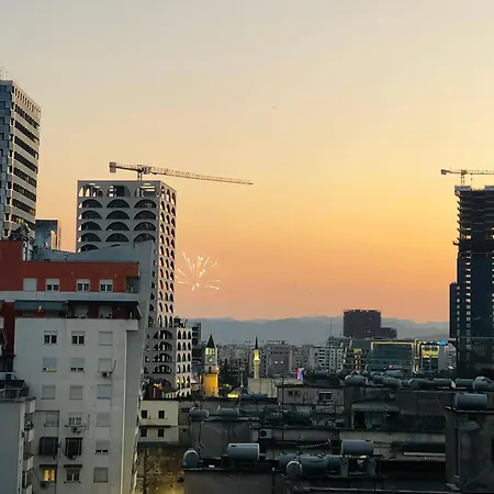 Apartment Cityscape 4- Gem *