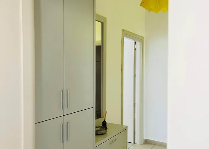 Cityscape 4- Gem * Tirana